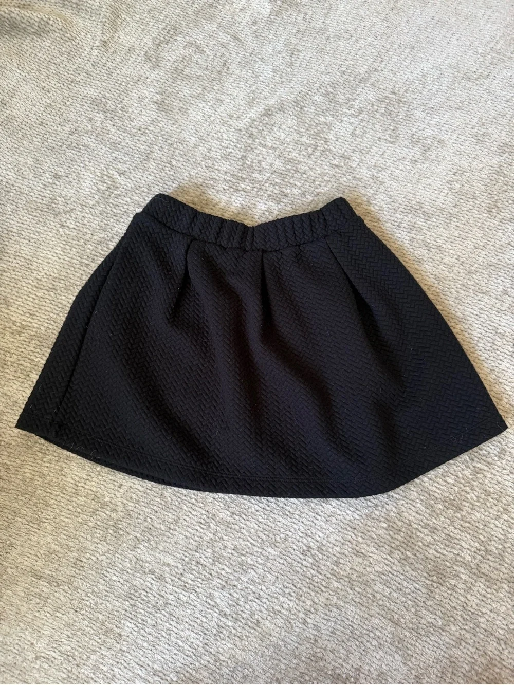 Cat & Jack Black Textured Skater Skirt Girls Size M 7/8